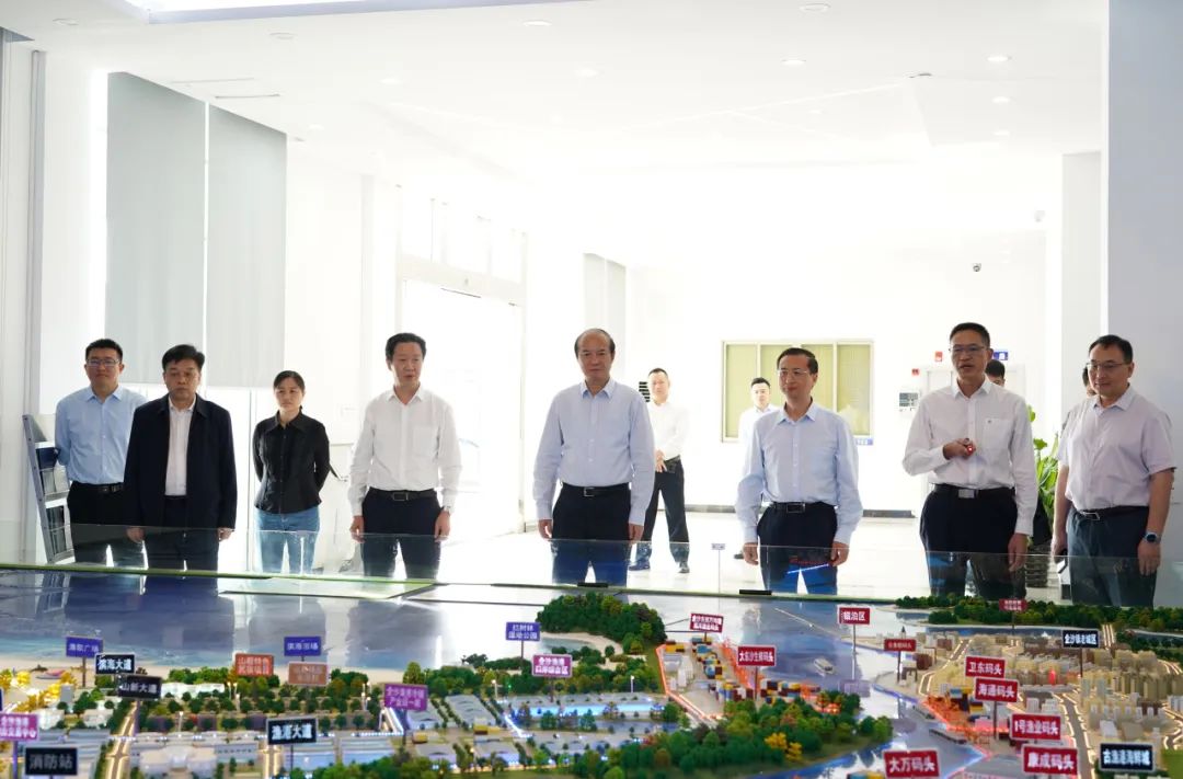 黄伟京到防城港开展扎实推进乡村振兴专项行动和大力推进以县城为重要载体的新型城镇化建设专项行动调研(图4)