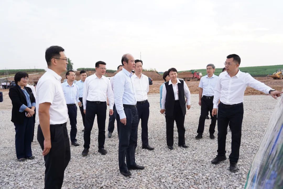 黄伟京到防城港开展扎实推进乡村振兴专项行动和大力推进以县城为重要载体的新型城镇化建设专项行动调研(图7)