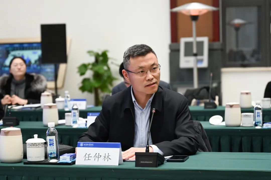 市教委主任李奕带队到校调研分类发展工作 论证智慧物流新兴交叉学科平台建设方案(图10)