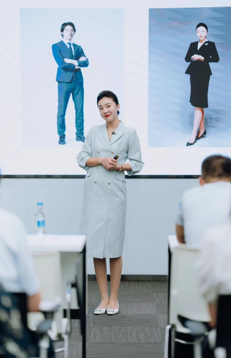 女性职场礼仪(图2)