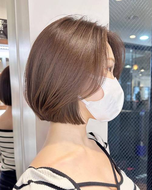 40岁一50岁女最新发型（推荐这5款短发，气质又减龄）(图2)