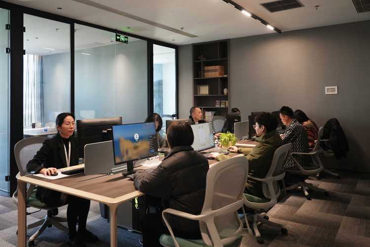 选择我们，选择未来！留学生网Alvin房产团队招贤纳士啦~~(图1)