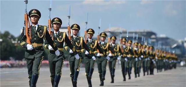 《新时代的中国国防》白皮书中文版由人民出版社出版(图3)
