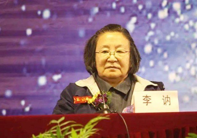江青的外孙王效芝，经刘少奇儿子刘源介绍，娶薄一波外孙女(图3)