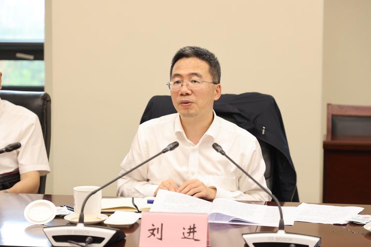 “75后”国开行刘进将任中行副行长，该行管理层年轻化趋势明显(图2)