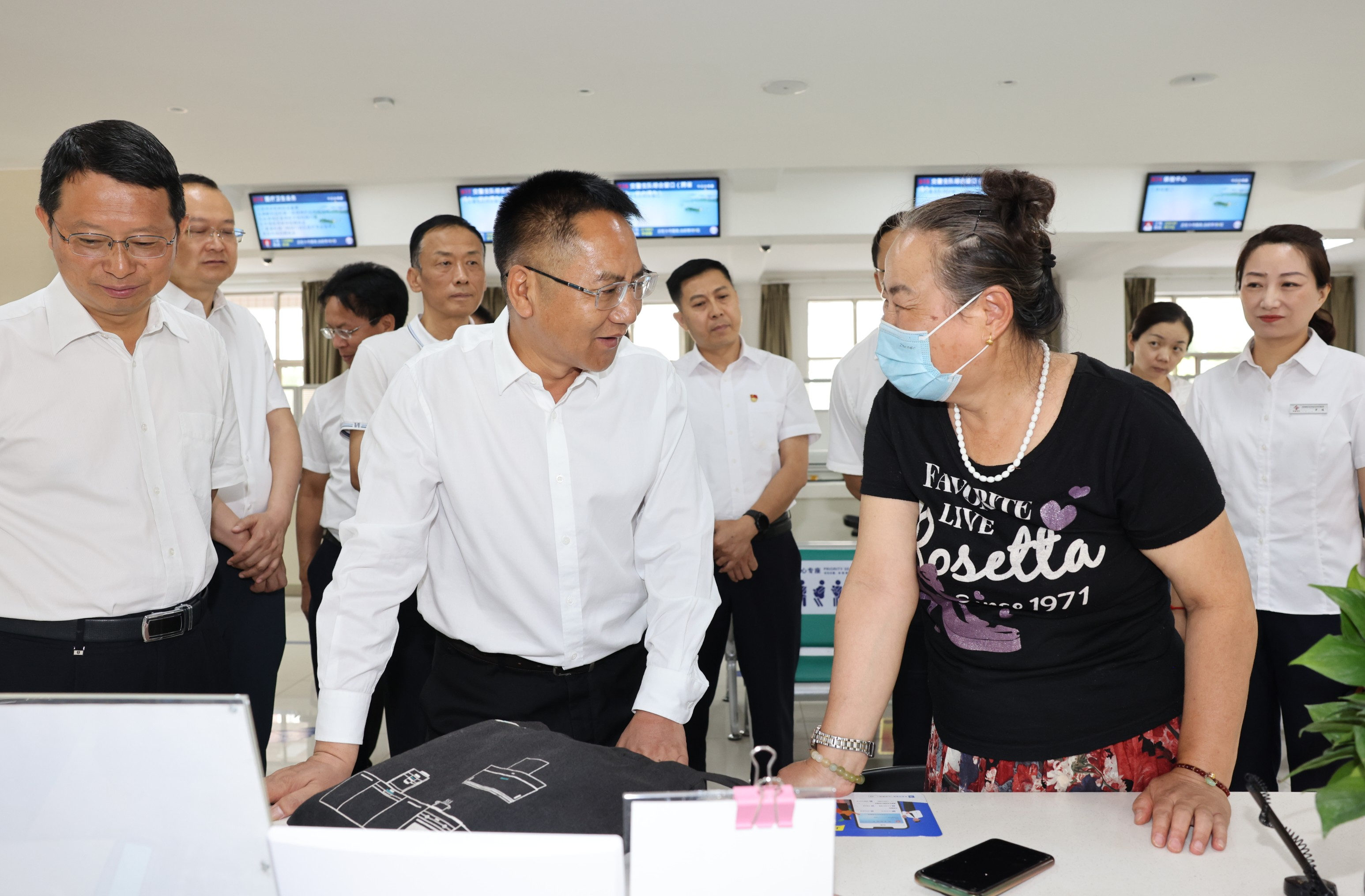 张文旺率队调研营商环境和新型城镇化建设工作(图1)