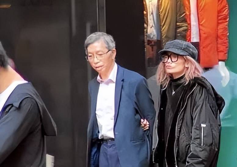 杨爱瑾与伍智恒恩怨_杨爱瑾近况_杨爱瑾真的是小三吗
